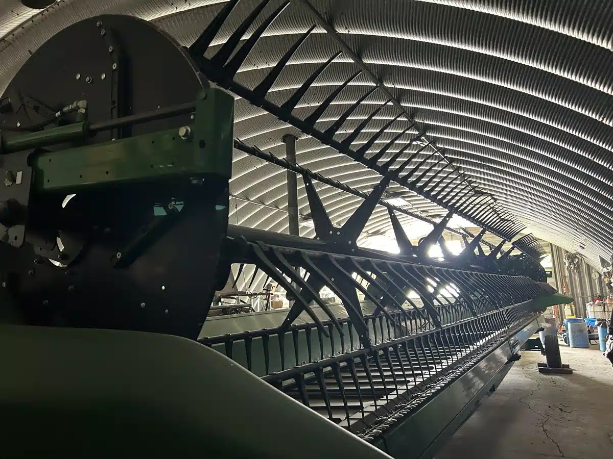 Gallery image 2 for Used 2019 John Deere 740FD Header - Draper