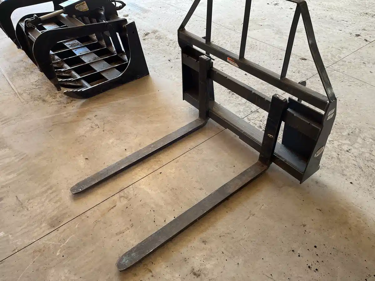 Gallery image 2 for Used Tar River Implements com-cpf-y Attachment