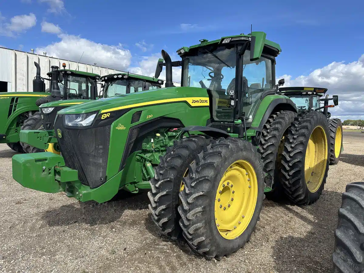 Gallery image 2 for Used 2022 John Deere 8R 230 Tractor