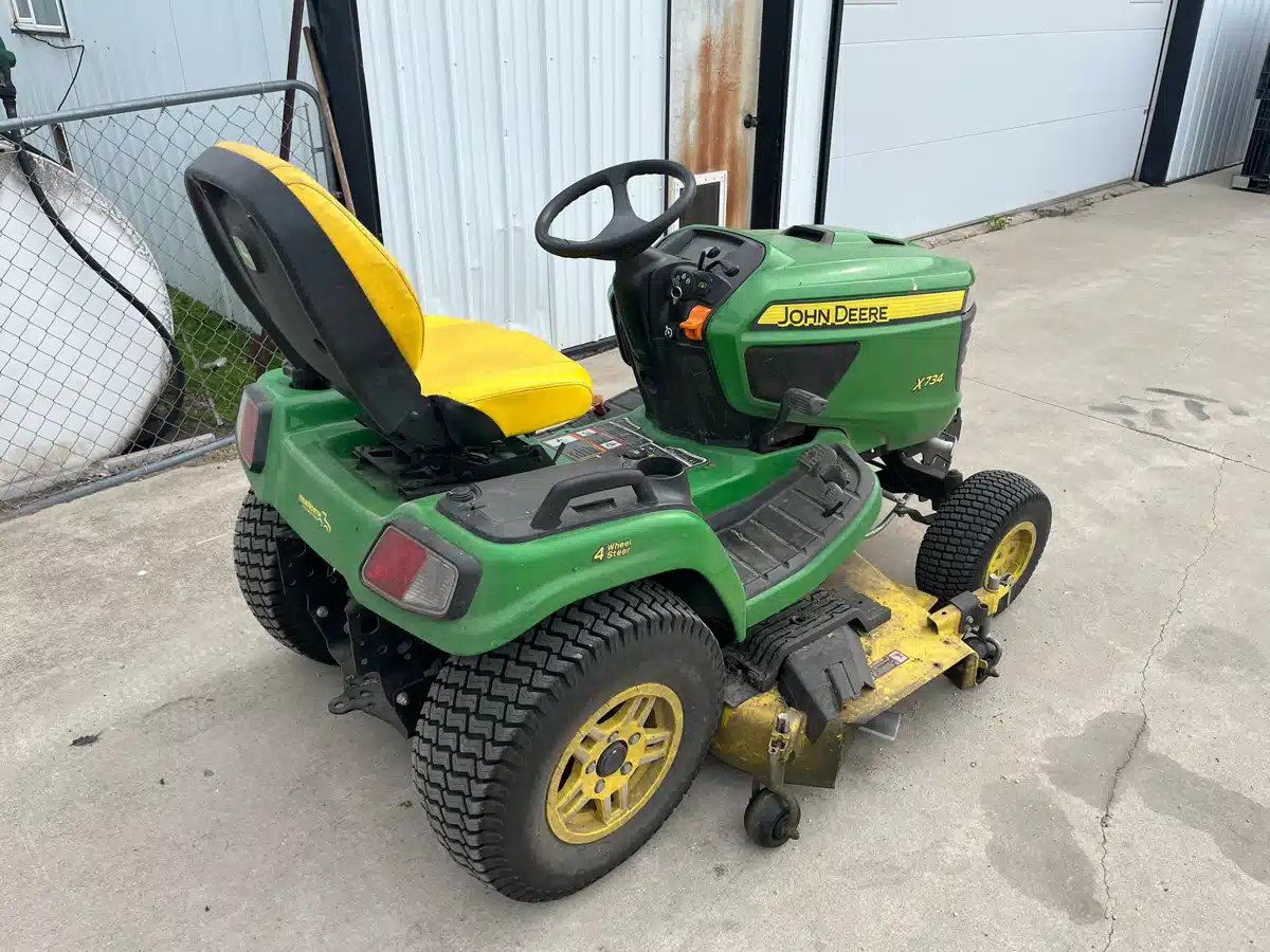 Gallery image 2 for Used 2022 John Deere X734 Lawn Tractor