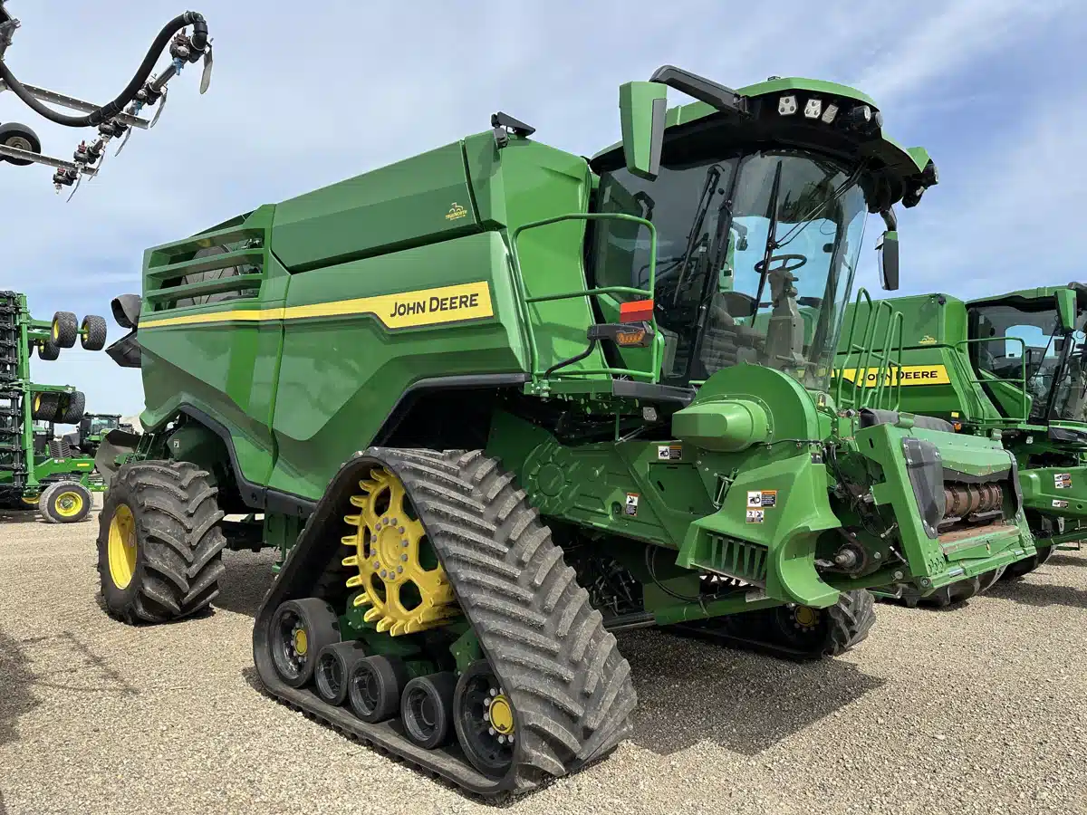 Gallery image 2 for Used 2024 John Deere X9 1100 Combine
