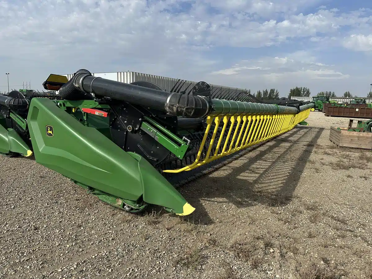 Gallery image 1 for 2024 John Deere HD50F Header - Flex
