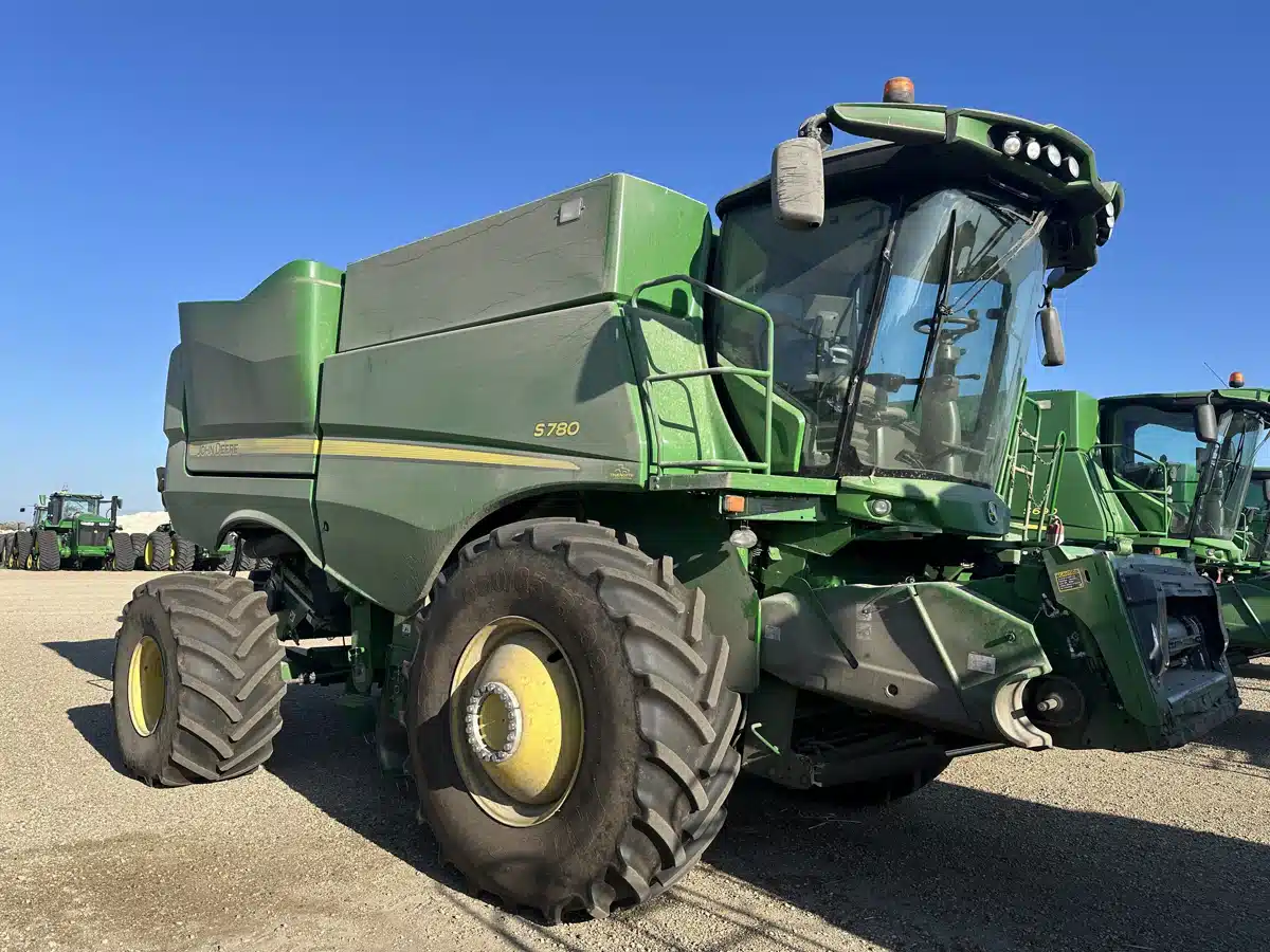 Gallery image 2 for Used 2020 John Deere S780 Combine