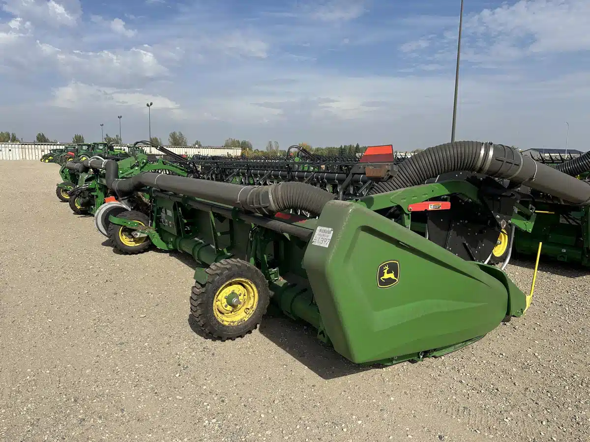 Gallery image 2 for 2024 John Deere HD50F Header - Flex