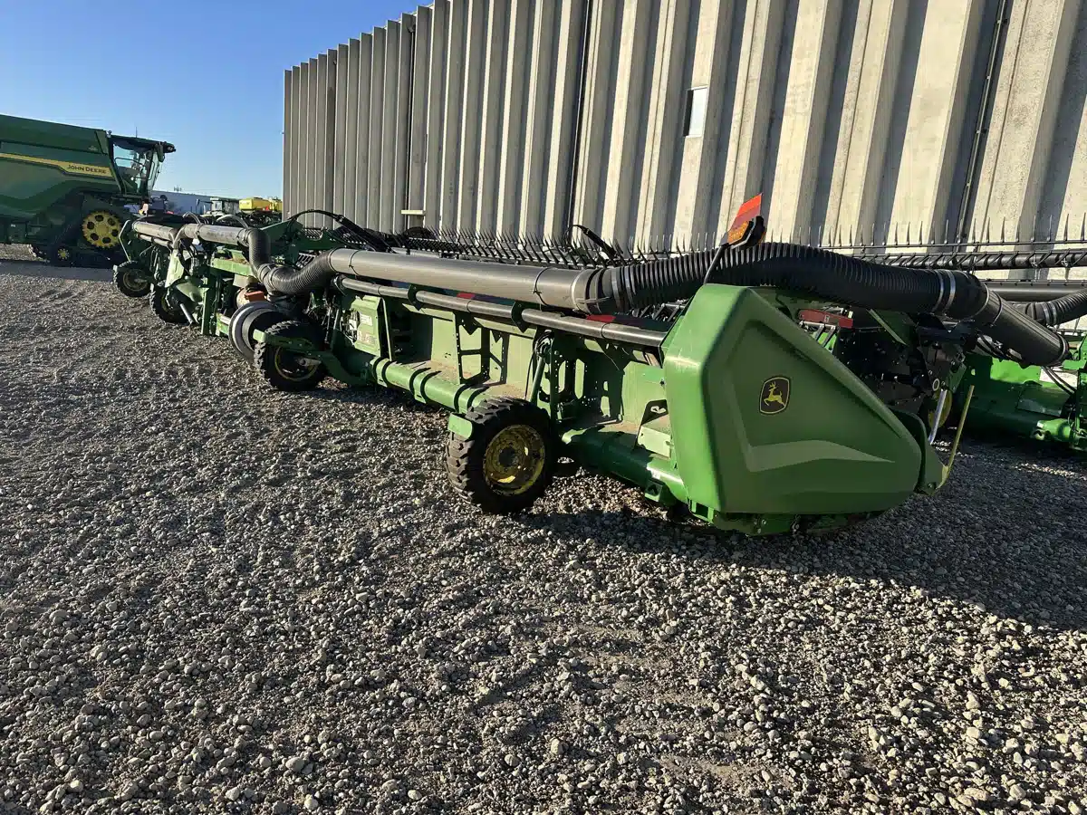 Gallery image 2 for Used 2024 John Deere HD50F Header - Flex