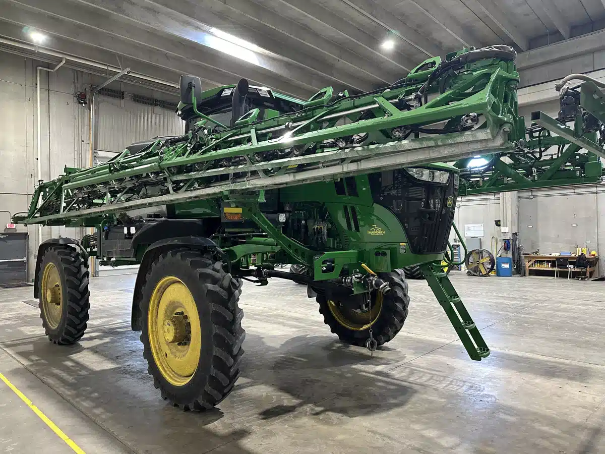 Gallery image 1 for Used 2025 John Deere 412R Sprayer - Self Propelled