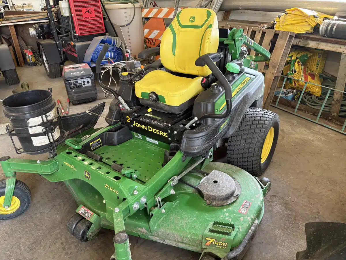 Gallery image 1 for 2023 John Deere Z994R Mower - Zero Turn