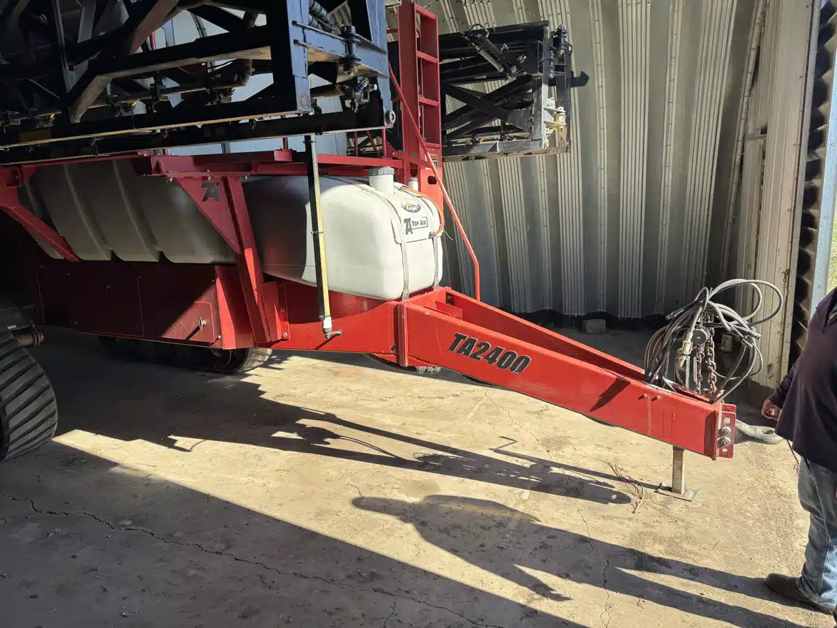Gallery image 2 for Used 2009 Top Air TA2400 Sprayer - Pull Type