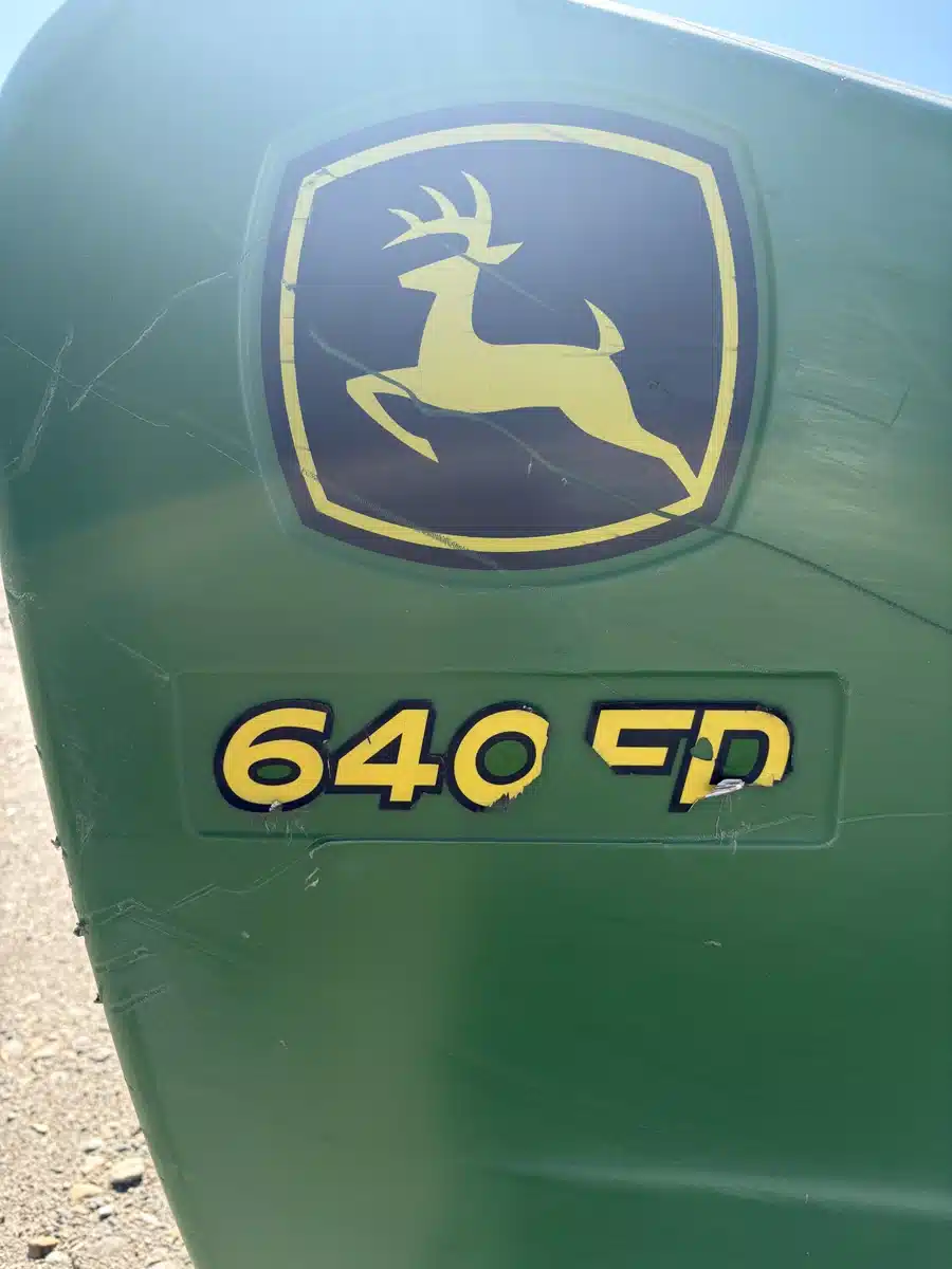 Gallery image 2 for Used 2013 John Deere 640FD Header - Draper