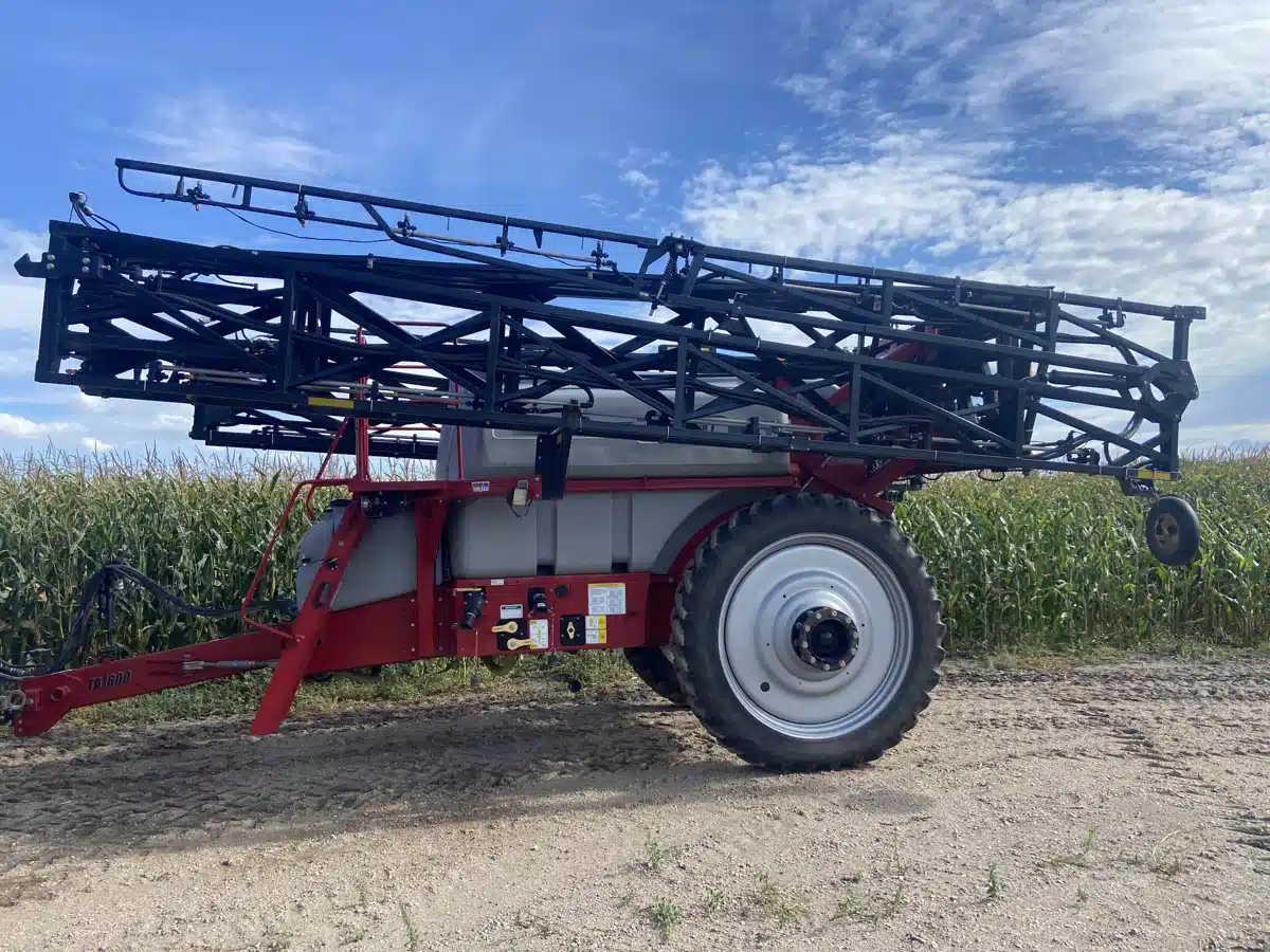 Used 2015 Top Air TA1600 Sprayer - Pull Type