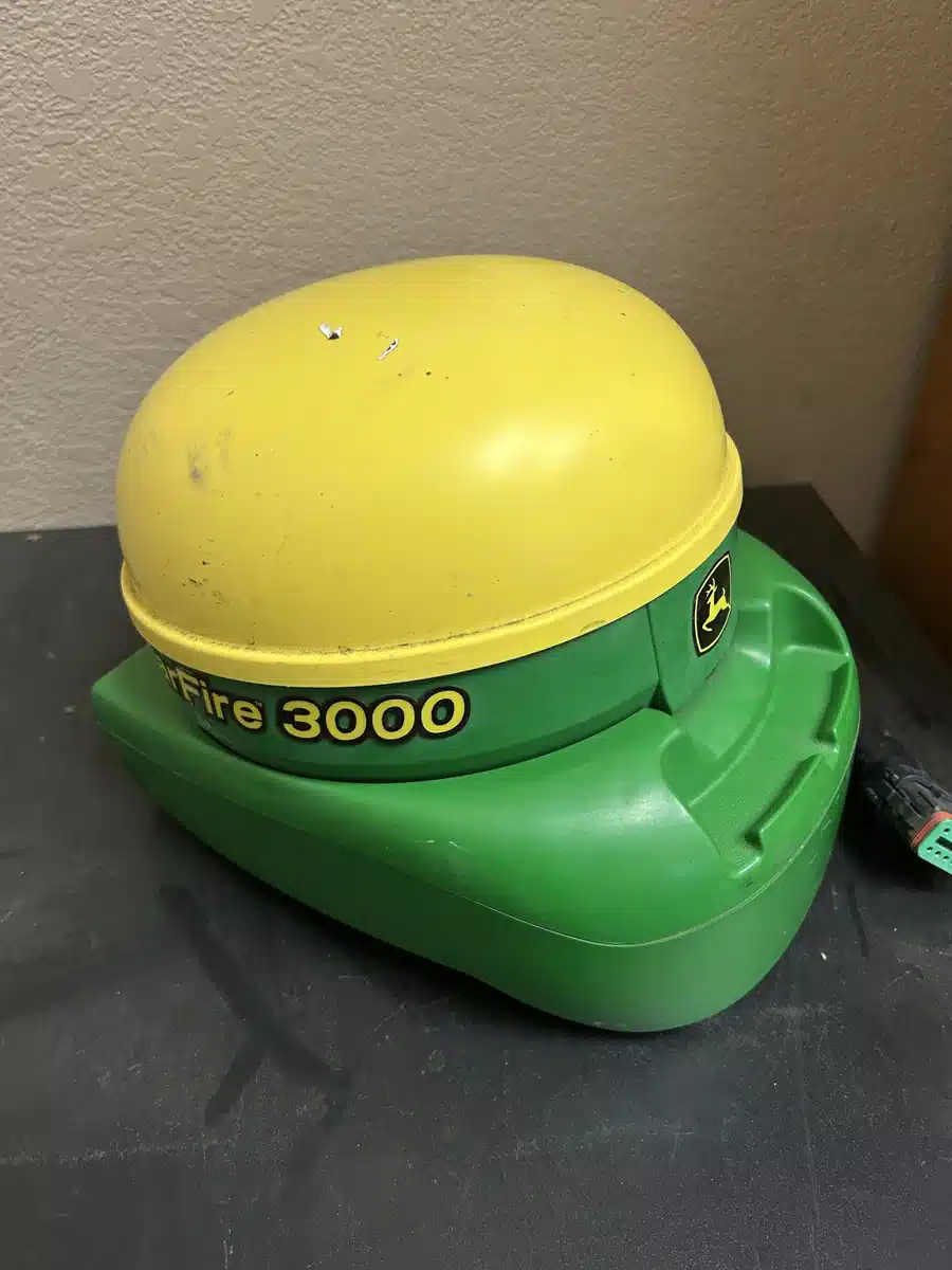 Gallery image 2 for Used 2014 John Deere SF3000 SF1 Guidance System