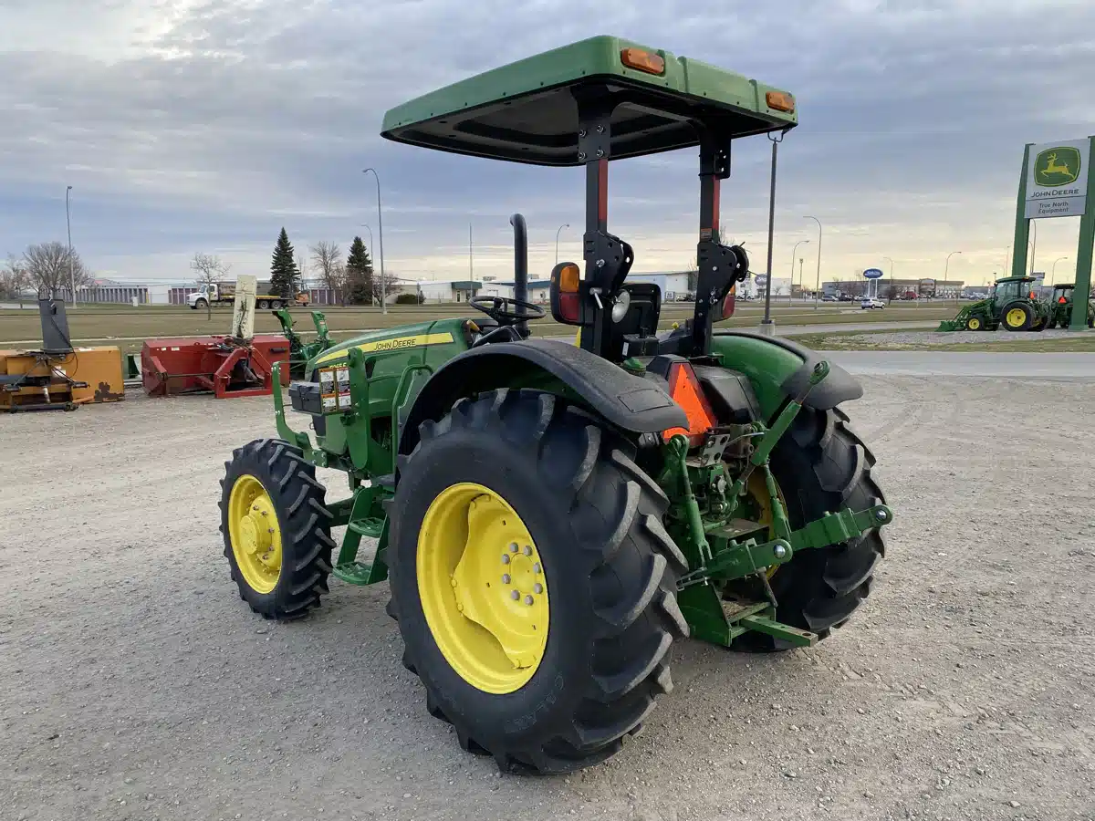 Gallery image 2 for 2018 John Deere 5065E Tractor