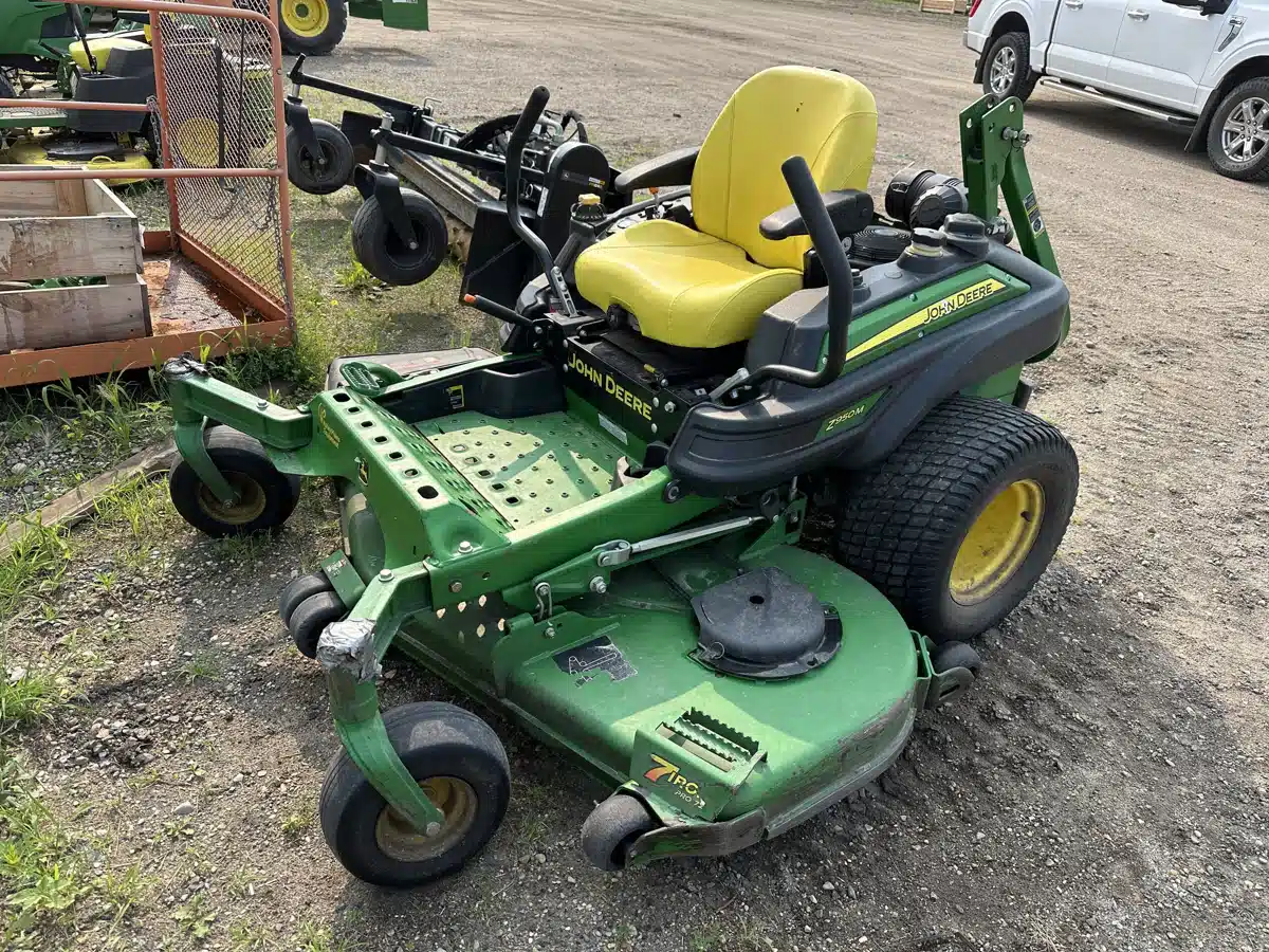 Gallery image 1 for 2016 John Deere Z950M Warren Lot Mower 2025 Mower - Zero Turn