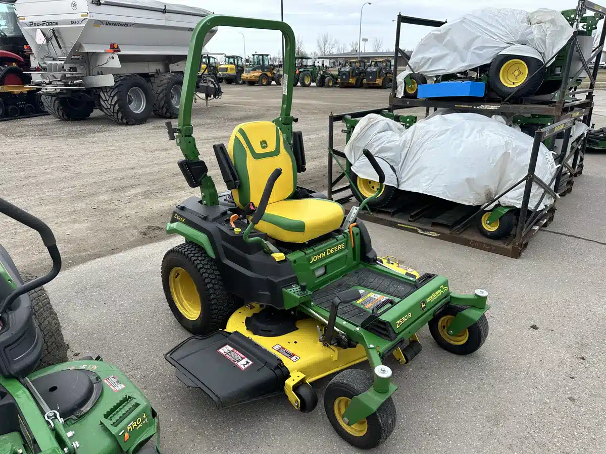 Gallery image 2 for Used 2021 John Deere Z530R Mower - Zero Turn