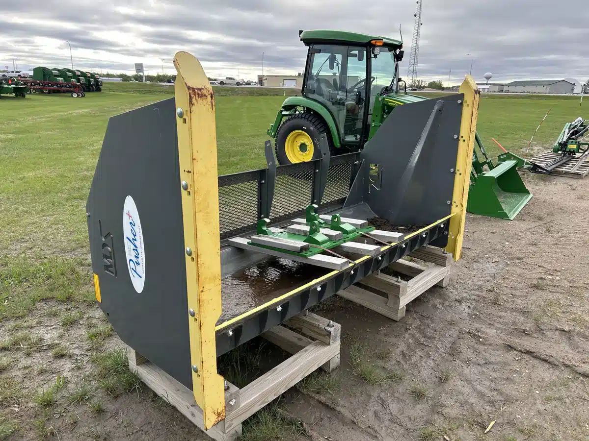 New 2022 MDS Manufacturing 8' Snow Pusher SP-TLT-08 Snow Blade