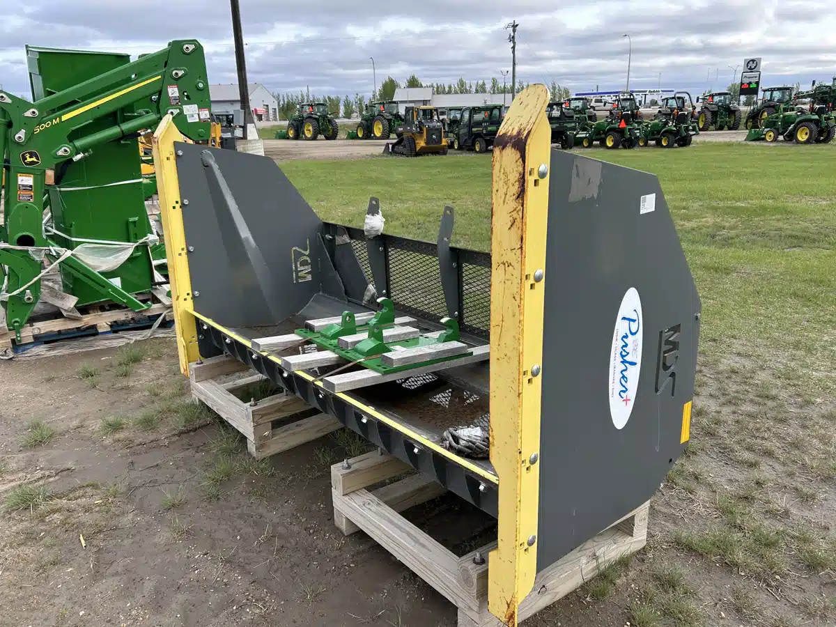 Gallery image 2 for New 2022 MDS Manufacturing 8' Snow Pusher SP-TLT-08 Snow Blade