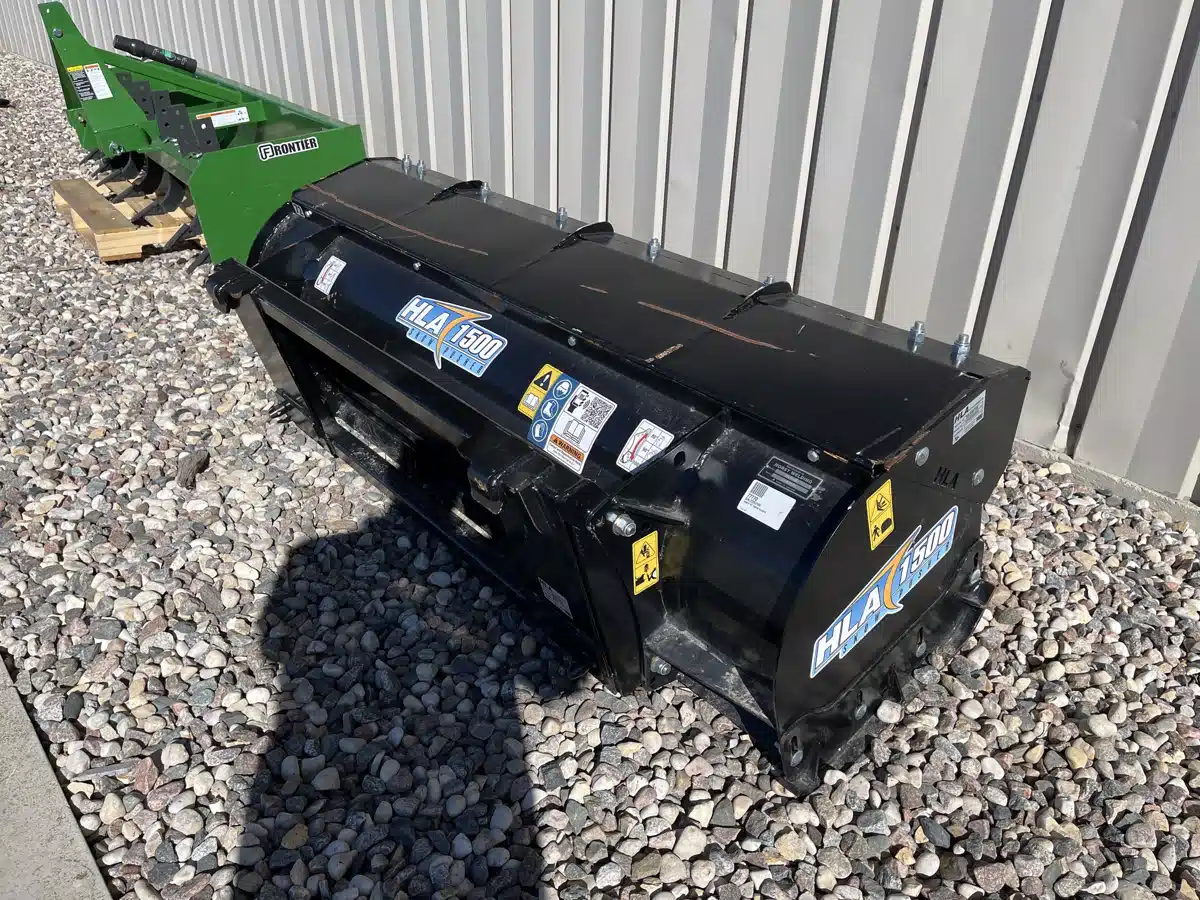 Gallery image 1 for 2022 HLA 72" Snow Pusher with Back Drag Attachment