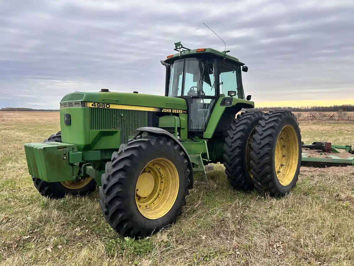 Gallery image 1 for 1993 John Deere 4960 Tractor