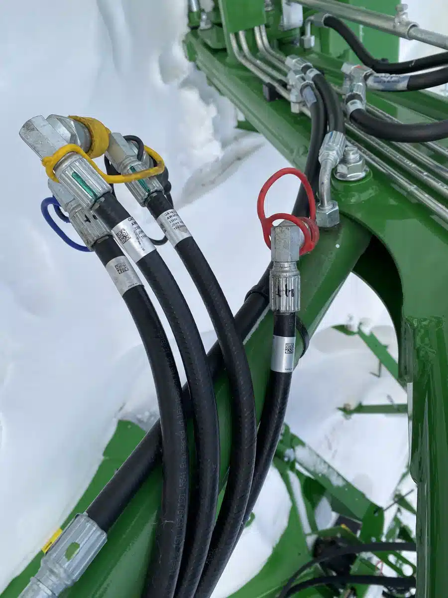 Gallery image 2 for 2025 John Deere 320R Attachment