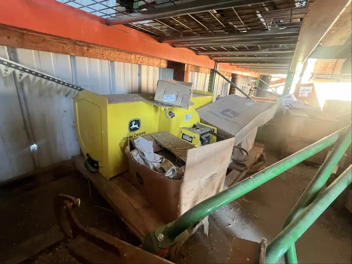 Gallery image 1 for New 2019 John Deere 47" Snowblower for X500's Snow Blower