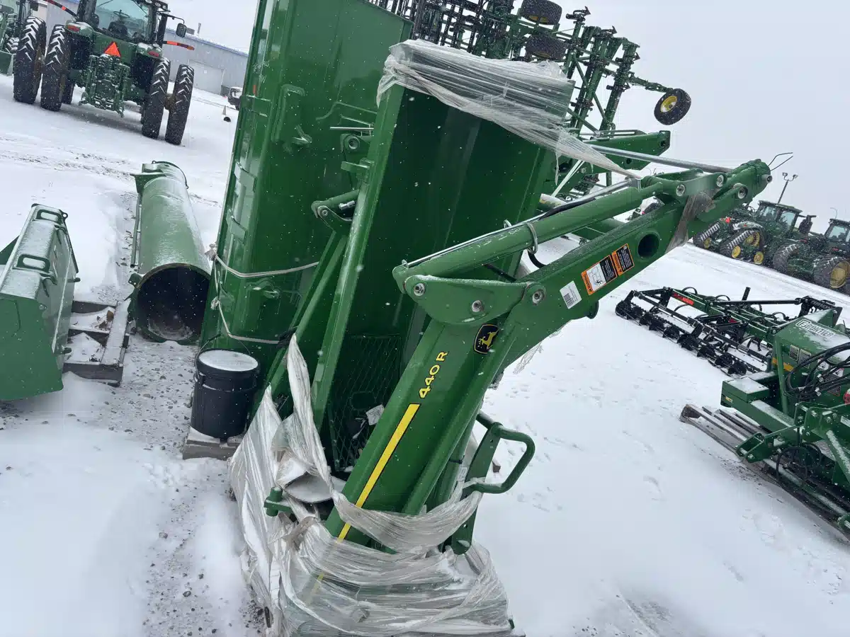 Gallery image 1 for 2025 John Deere 440R Attachment