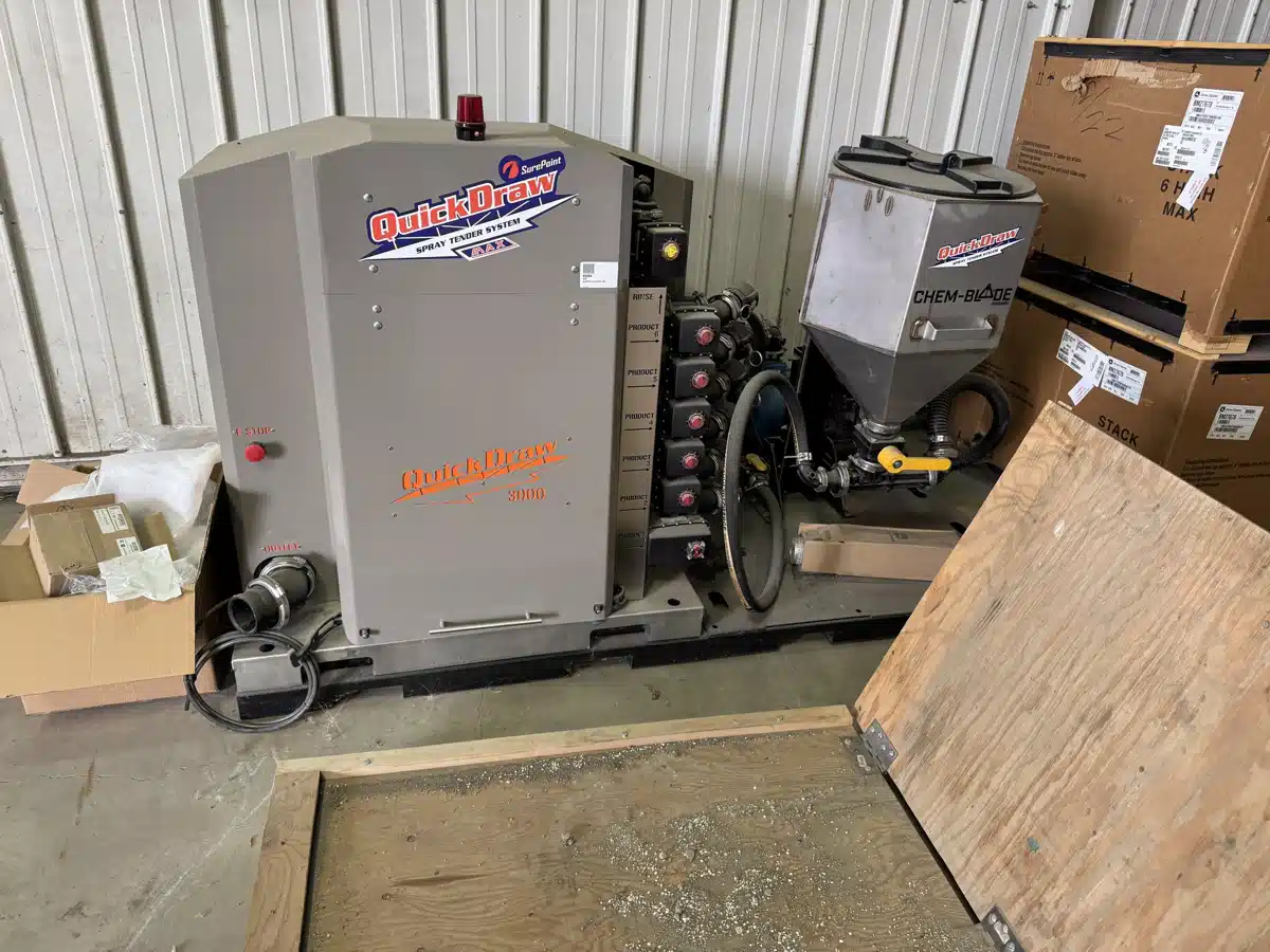 New SurePoint Ag QUICKDRAW 3000 with ChemBlade Sprayer - Self Propelled