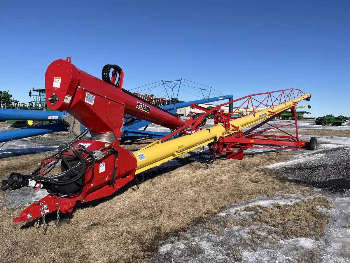 Gallery image 2 for 2024 Westfield MKX21384XTEND Grain Auger