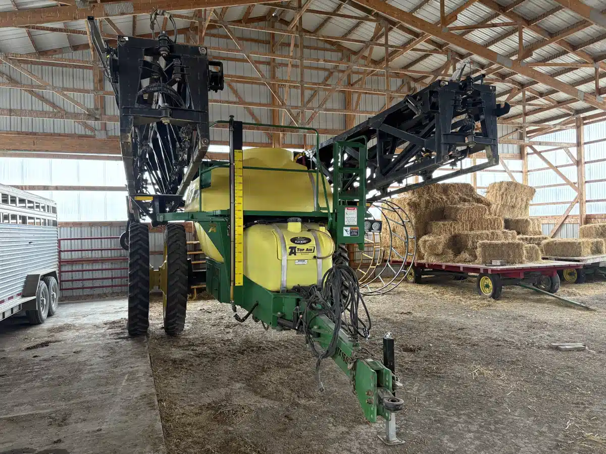 Gallery image 2 for Used 2012 Top Air TA1600 Sprayer - Pull Type