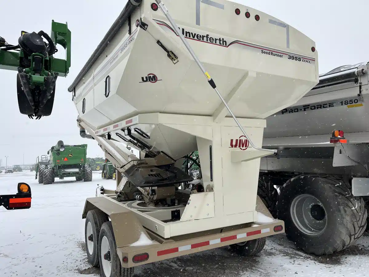 Gallery image 2 for 2024 Unverferth 3955DXL Tender