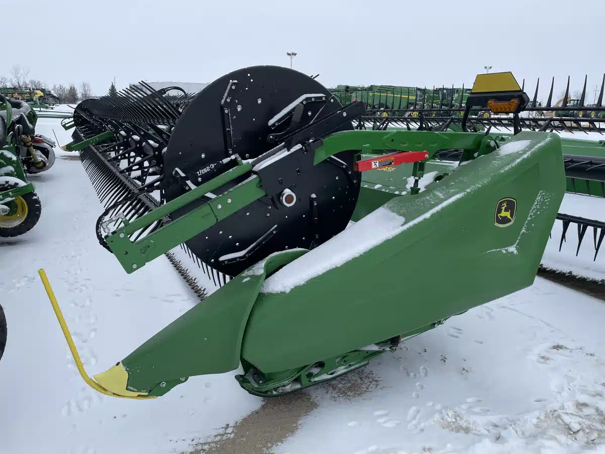 Gallery image 1 for 2024 John Deere HD45F Header - Flex Draper