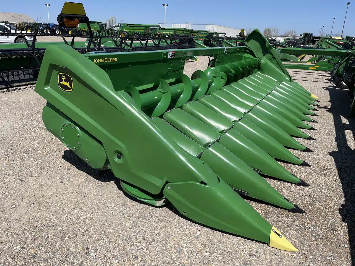 Gallery image 1 for 2024 John Deere C12R Header - Row Crop