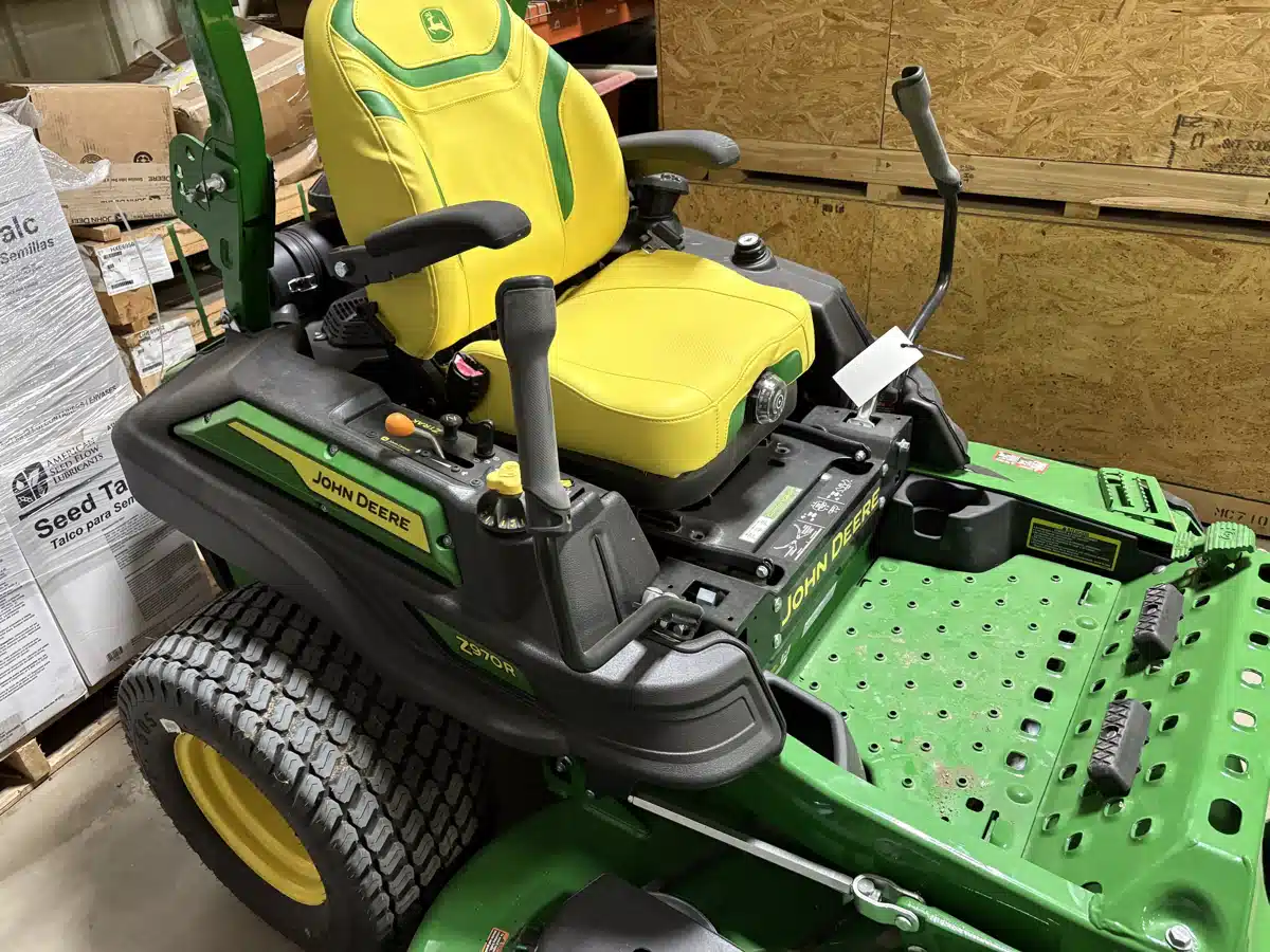 Gallery image 2 for 2025 John Deere Z970R Mower - Zero Turn