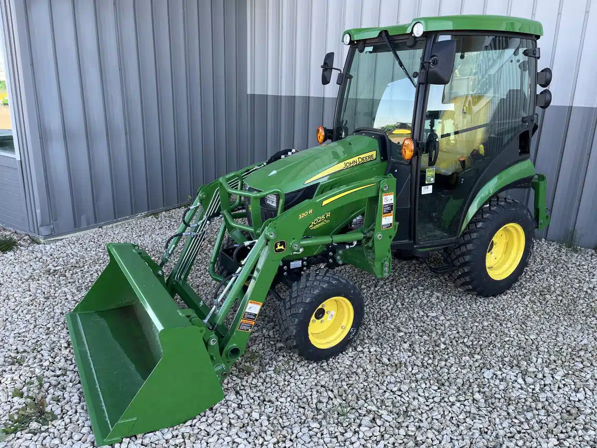 Gallery image 1 for New 2025 John Deere 2025R Tractor