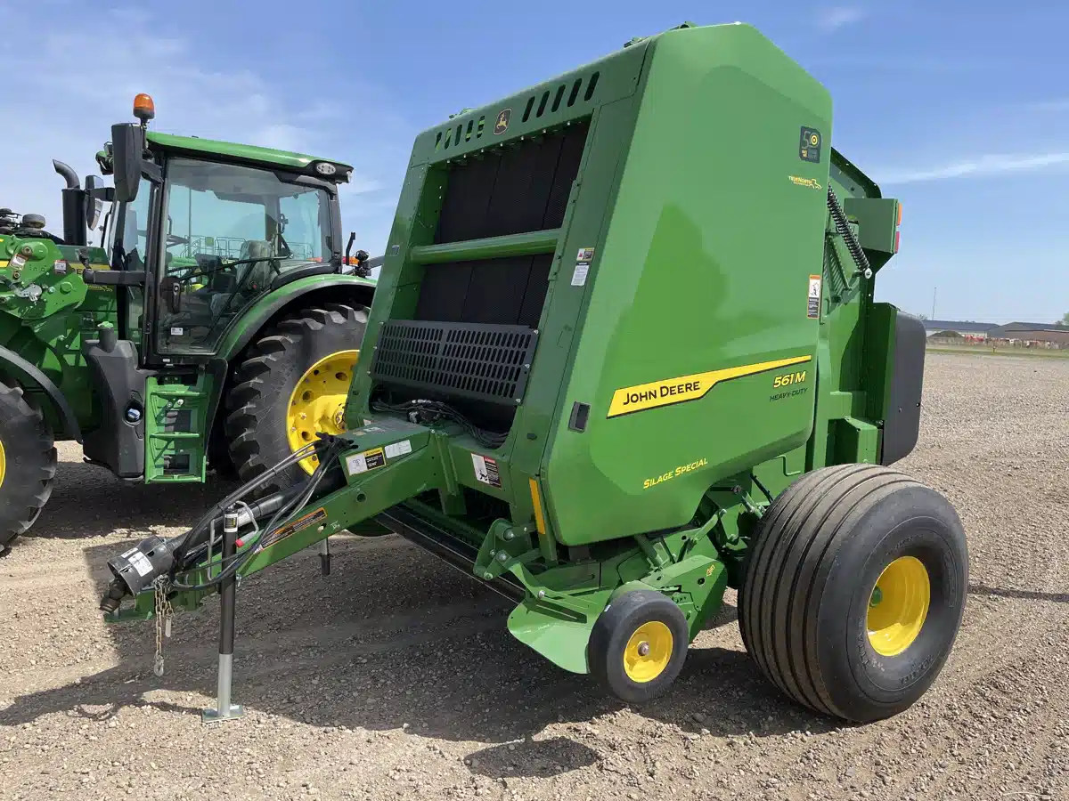 Gallery image 1 for 2025 John Deere 561M Round Baler