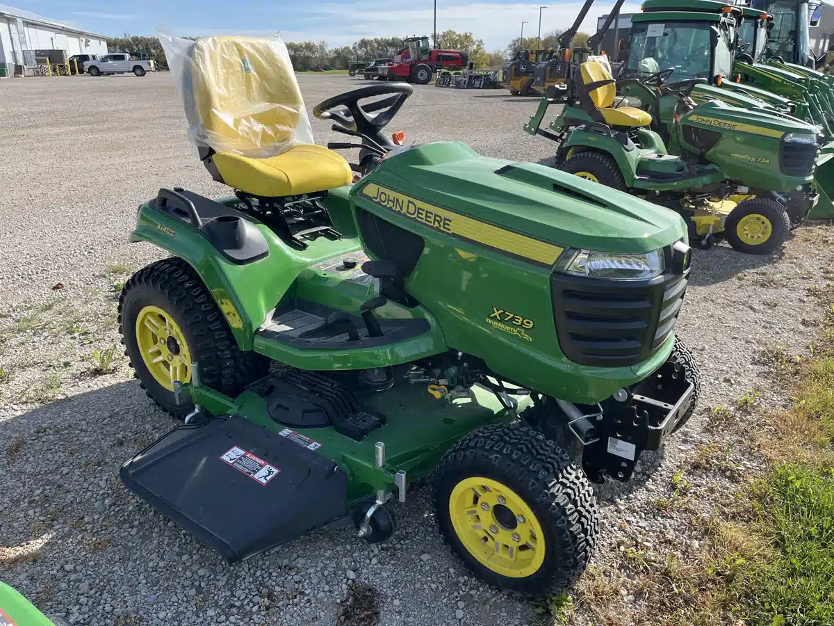 Gallery image 1 for 2024 John Deere X739 Lawn Tractor