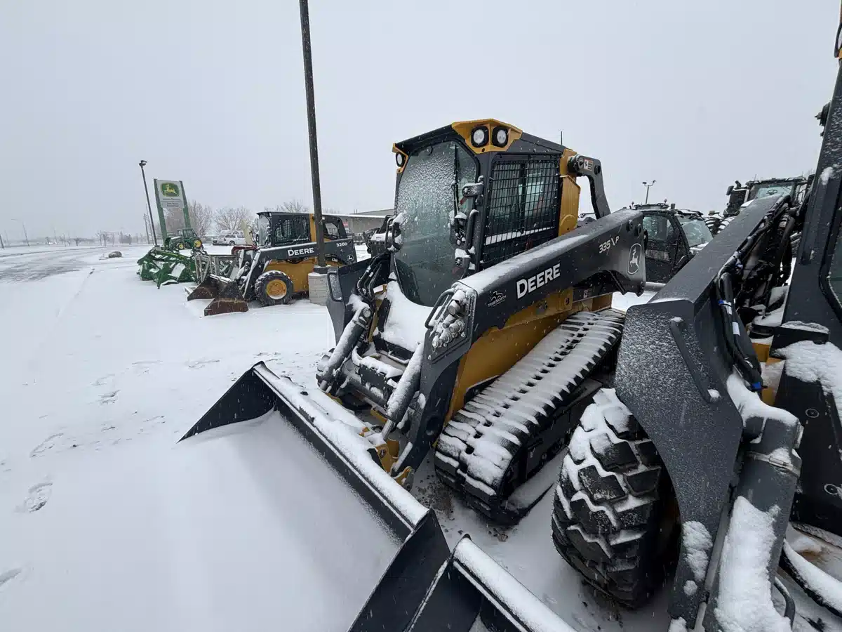 Gallery image 2 for 2025 John Deere 335 P Track Loader