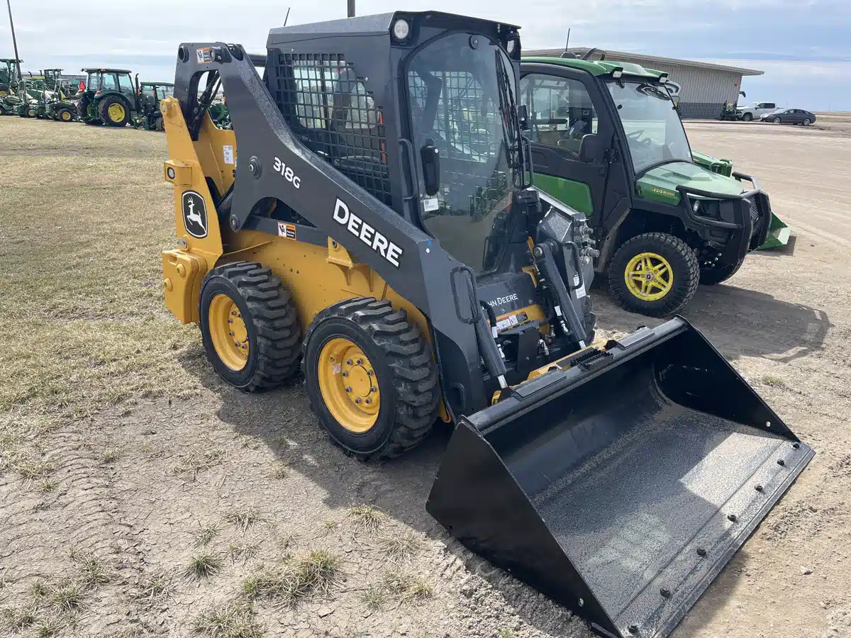 Gallery image 1 for 2023 John Deere 318G Skid Steer