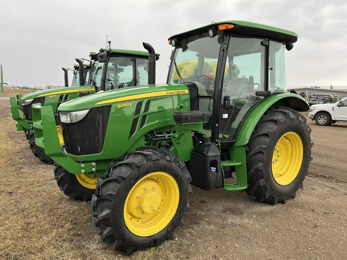 Gallery image 1 for 2024 John Deere 5090E Tractor