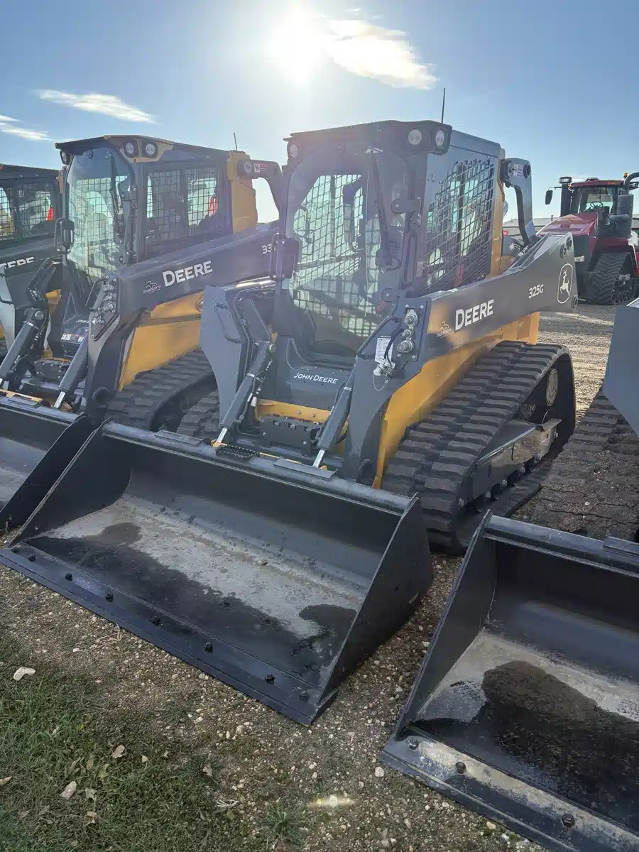 Gallery image 1 for New 2025 John Deere 325G Track Loader