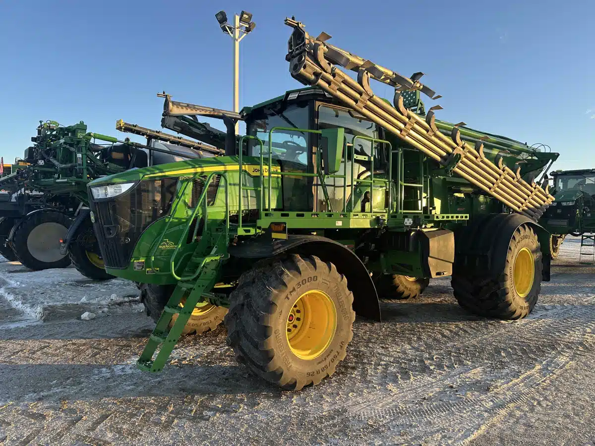Gallery image 1 for 2025 John Deere 800R Anhydrous Applicator