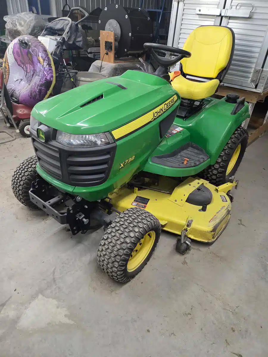 Used 2014 John Deere X738 Lawn Tractor