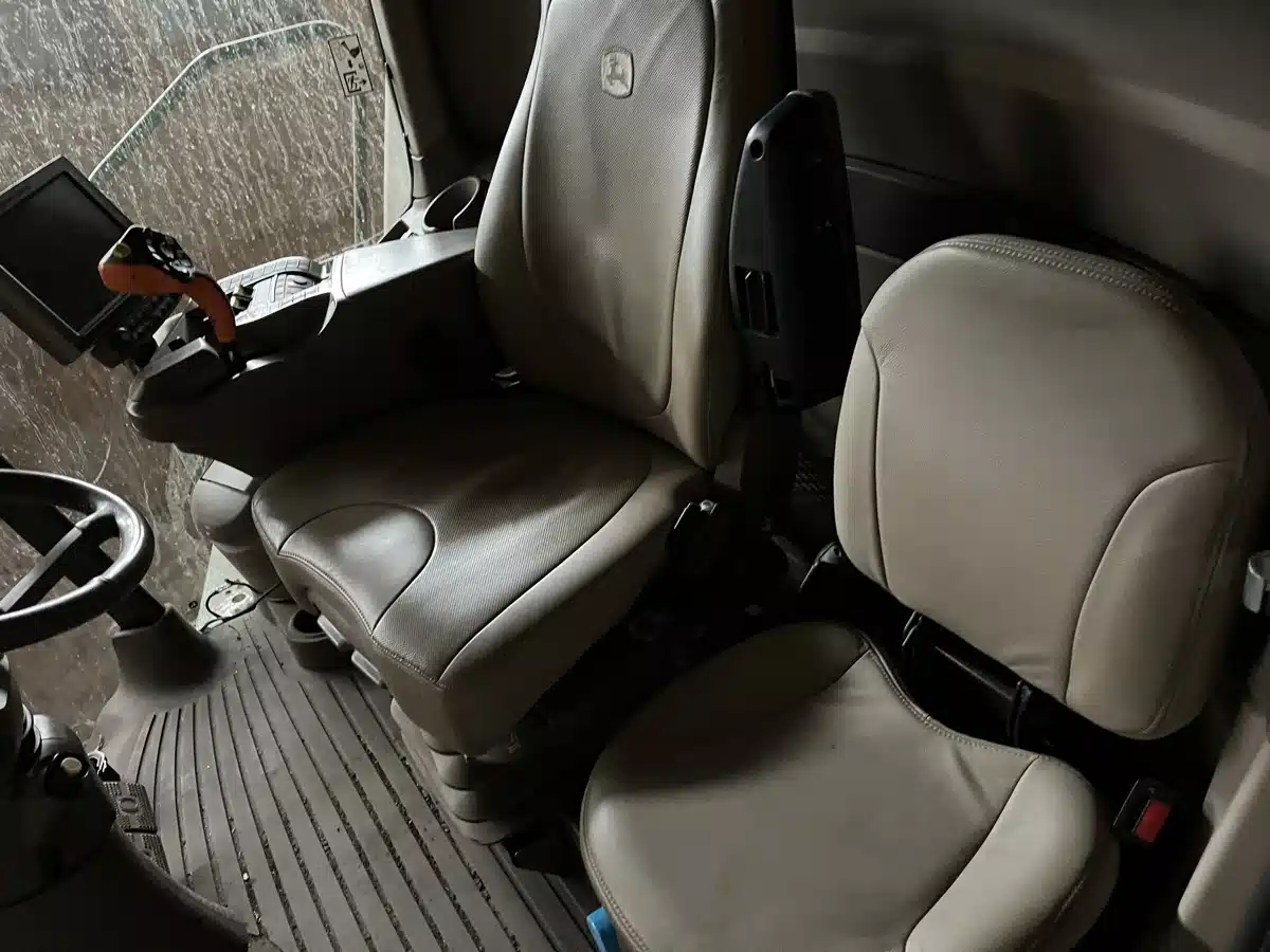 Gallery image 2 for Used 2020 John Deere S780 Combine