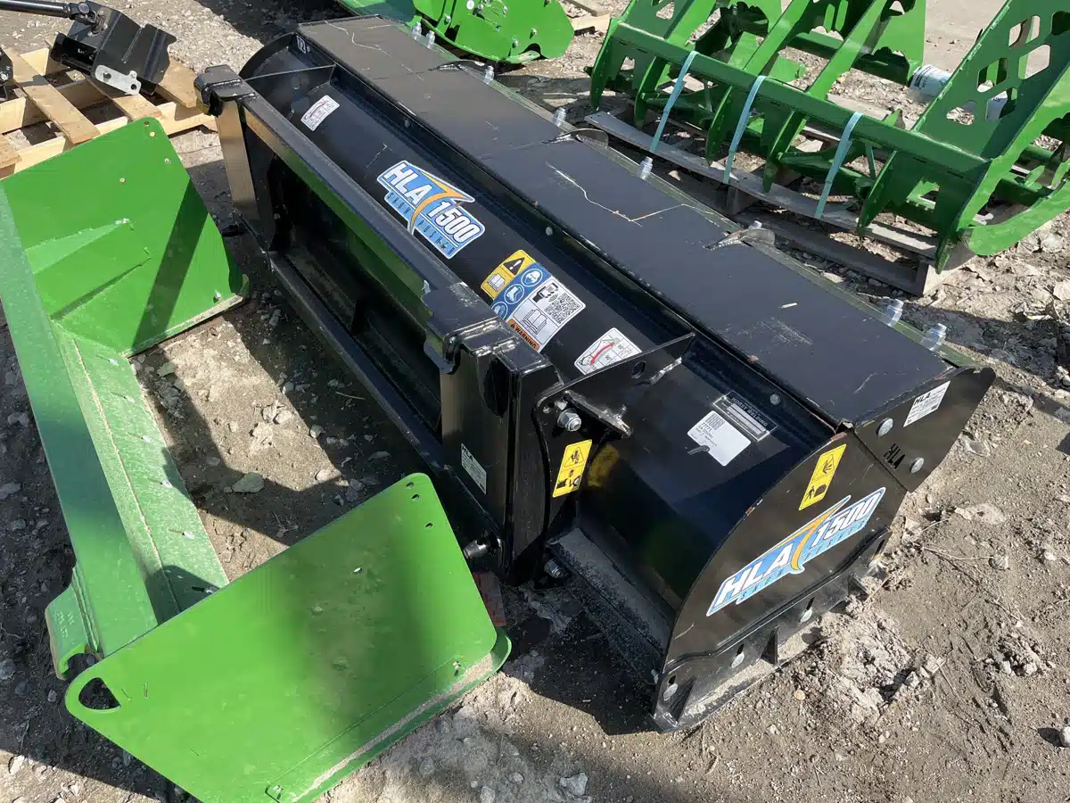 New 2022 HLA 72" Snow Pusher with Back Drag Attachment