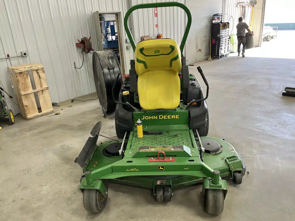 Gallery image 2 for 2023 John Deere Z997R Mower - Zero Turn