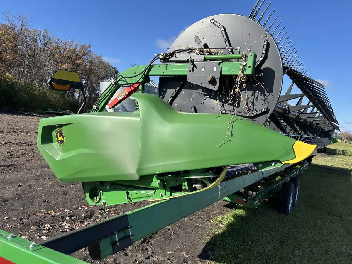 Gallery image 1 for 2022 John Deere RD45F Header - Flex
