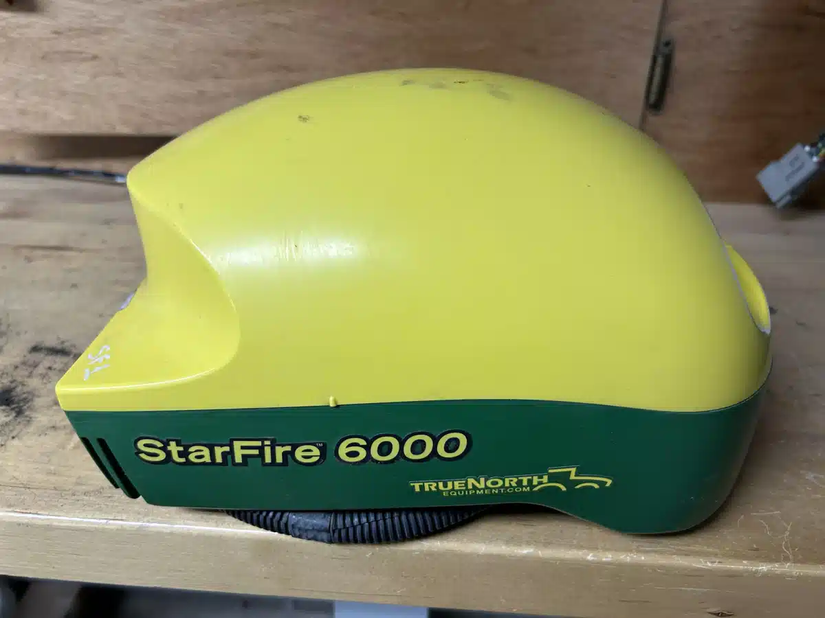 Gallery image 1 for 2018 John Deere StarFire 6000 RTK ready Guidance System