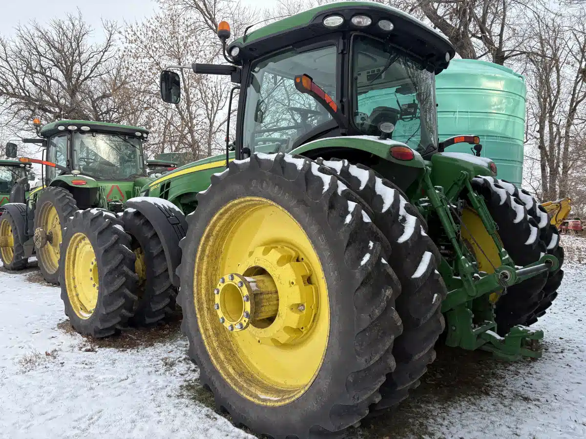 Gallery image 2 for 2017 John Deere 8370R Tractor