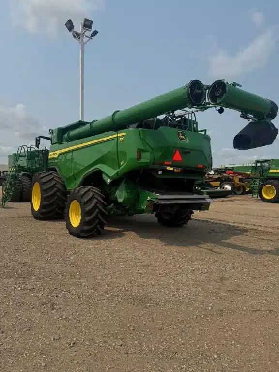 Photo de la Galerie 2 pour 2022 John Deere X9 1100 Batteuse