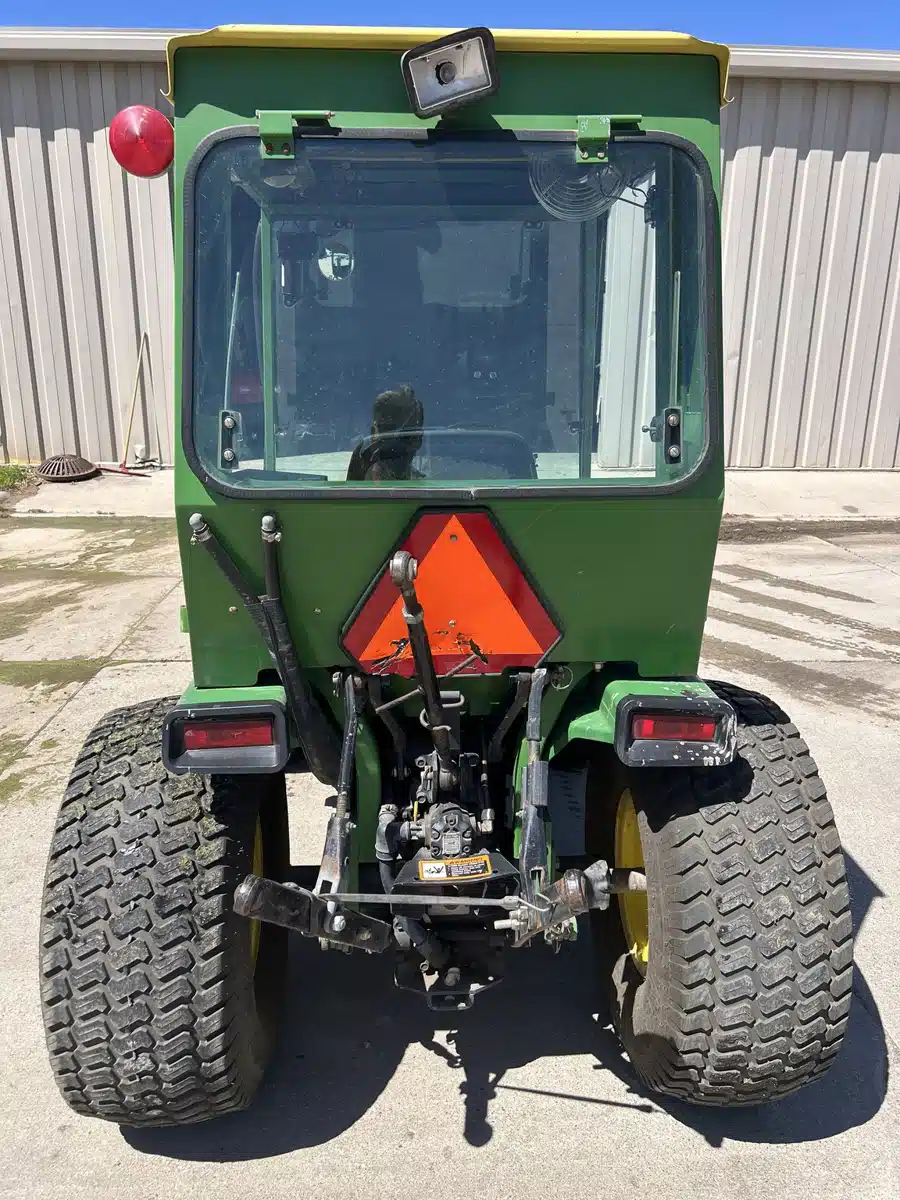 Gallery image 2 for 1997 John Deere 955 Tractor