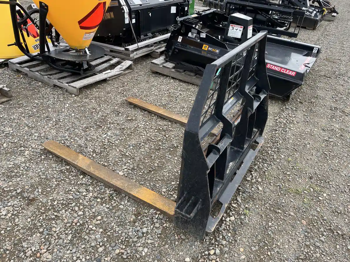 John Deere 45IN. HD Attachment